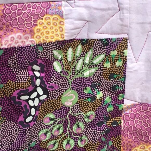 NWT Hand Crafted Purples & Pinks Quilt - Picture 6 of 16